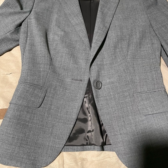 Express Blazer - Picture 2 of 11